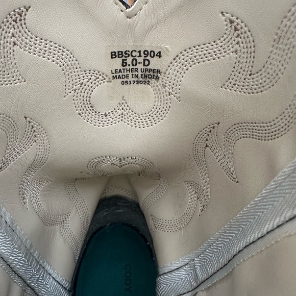 Leather Cowboy Western Boots/Square Toe/ Shaft Stitching/Square Heel - Picture 9 of 9